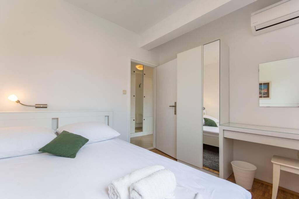 Flora Three Bedroom Apartment Near Beach Dubrovnik Exterior photo
