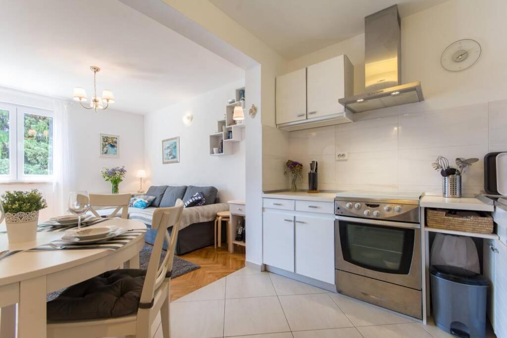 Flora Three Bedroom Apartment Near Beach Dubrovnik Exterior photo