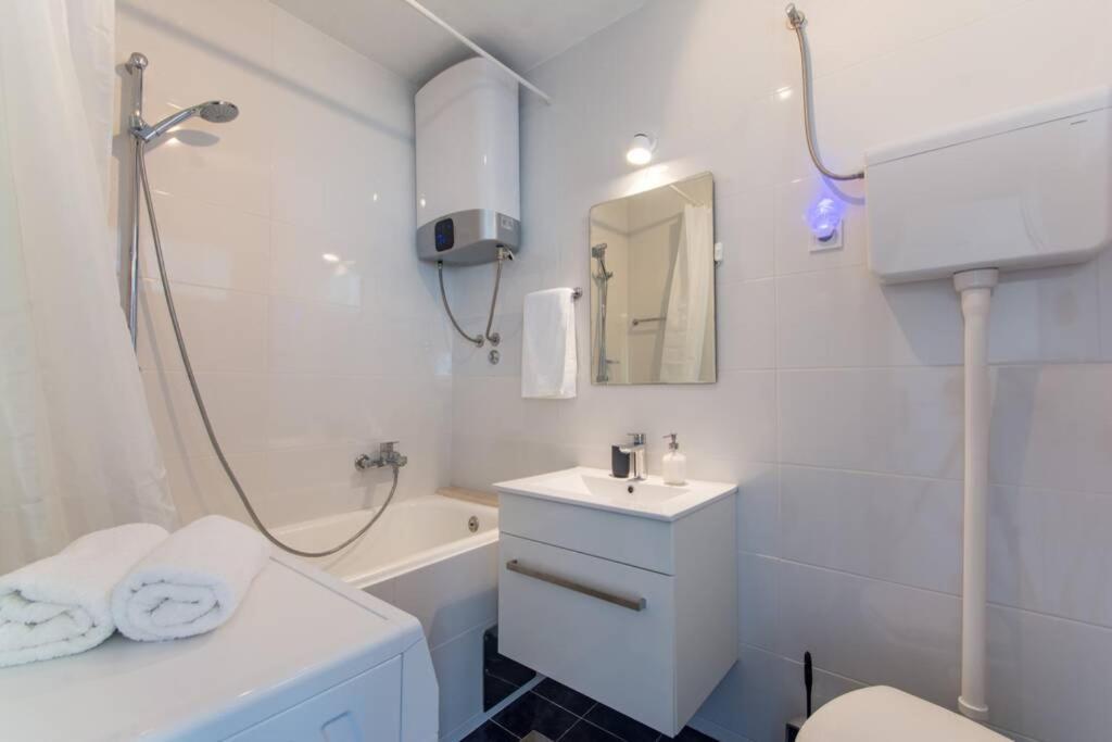 Flora Three Bedroom Apartment Near Beach Dubrovnik Exterior photo