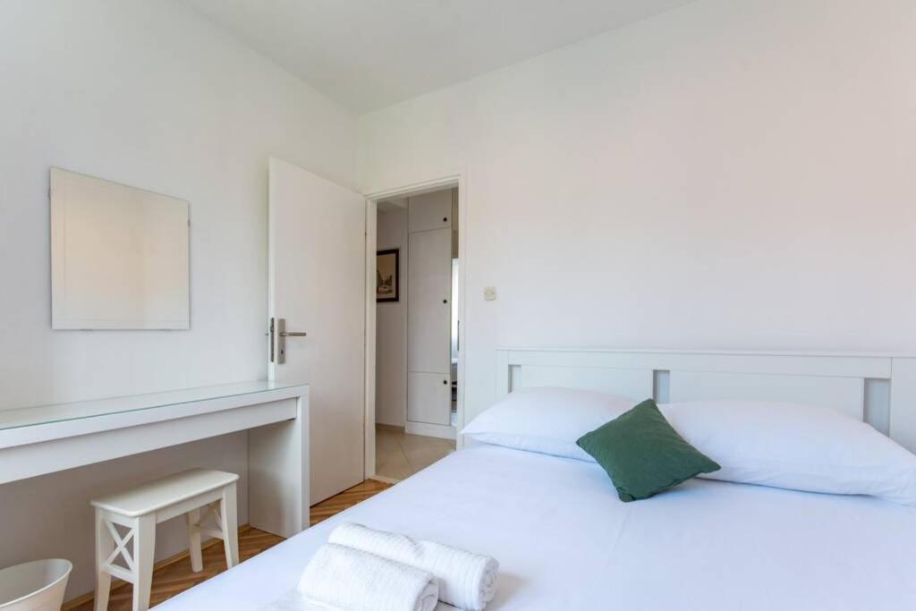 Flora Three Bedroom Apartment Near Beach Dubrovnik Exterior photo